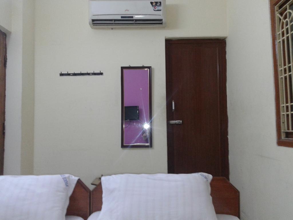 Noble Residency Hotel Tirupati Zewnętrze zdjęcie